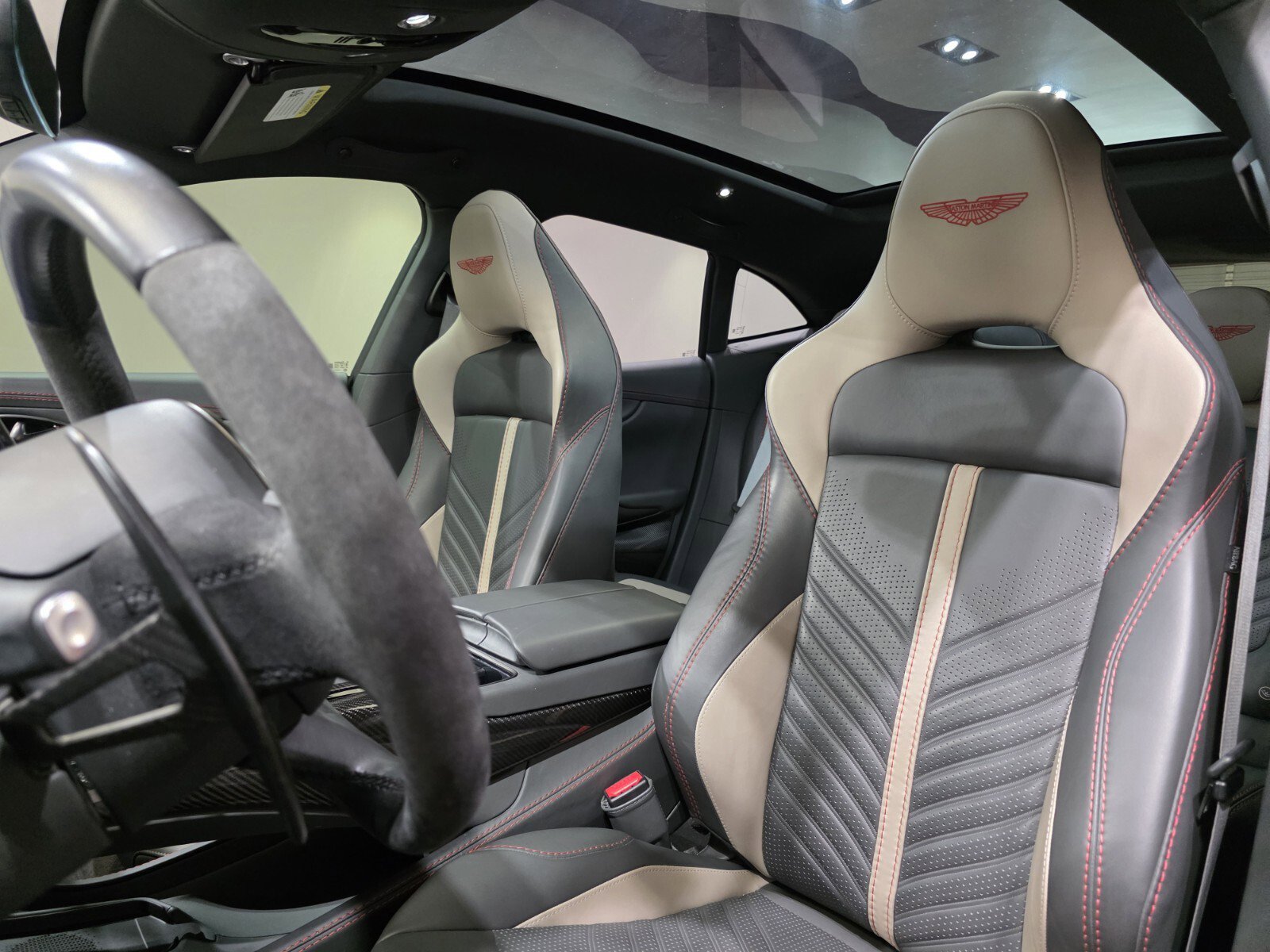 2023 Aston Martin DBX DBX707 photo 12