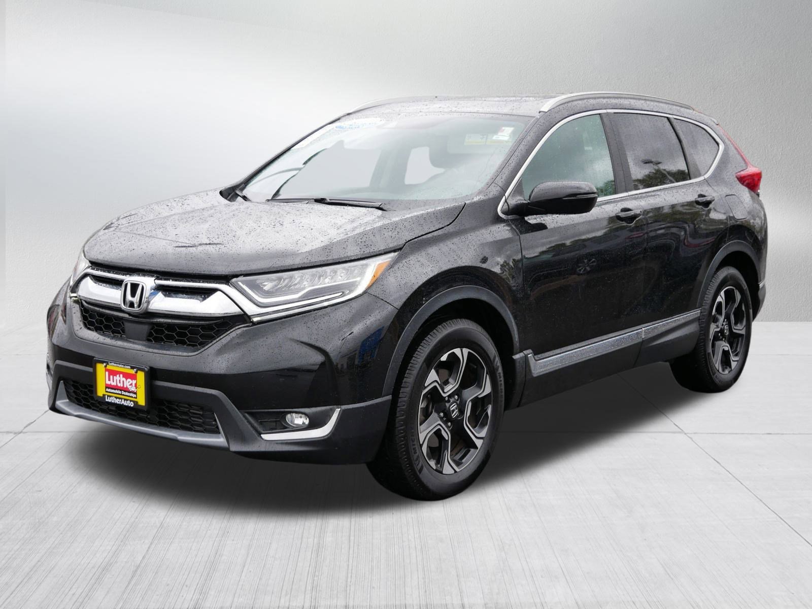 2017 Honda CR-V Touring photo 3