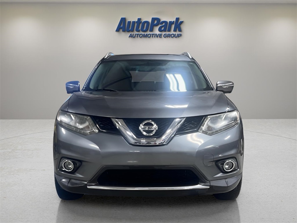 Used 2015 Nissan Rogue SL with VIN 5N1AT2MT0FC769838 for sale in La Porte, IN