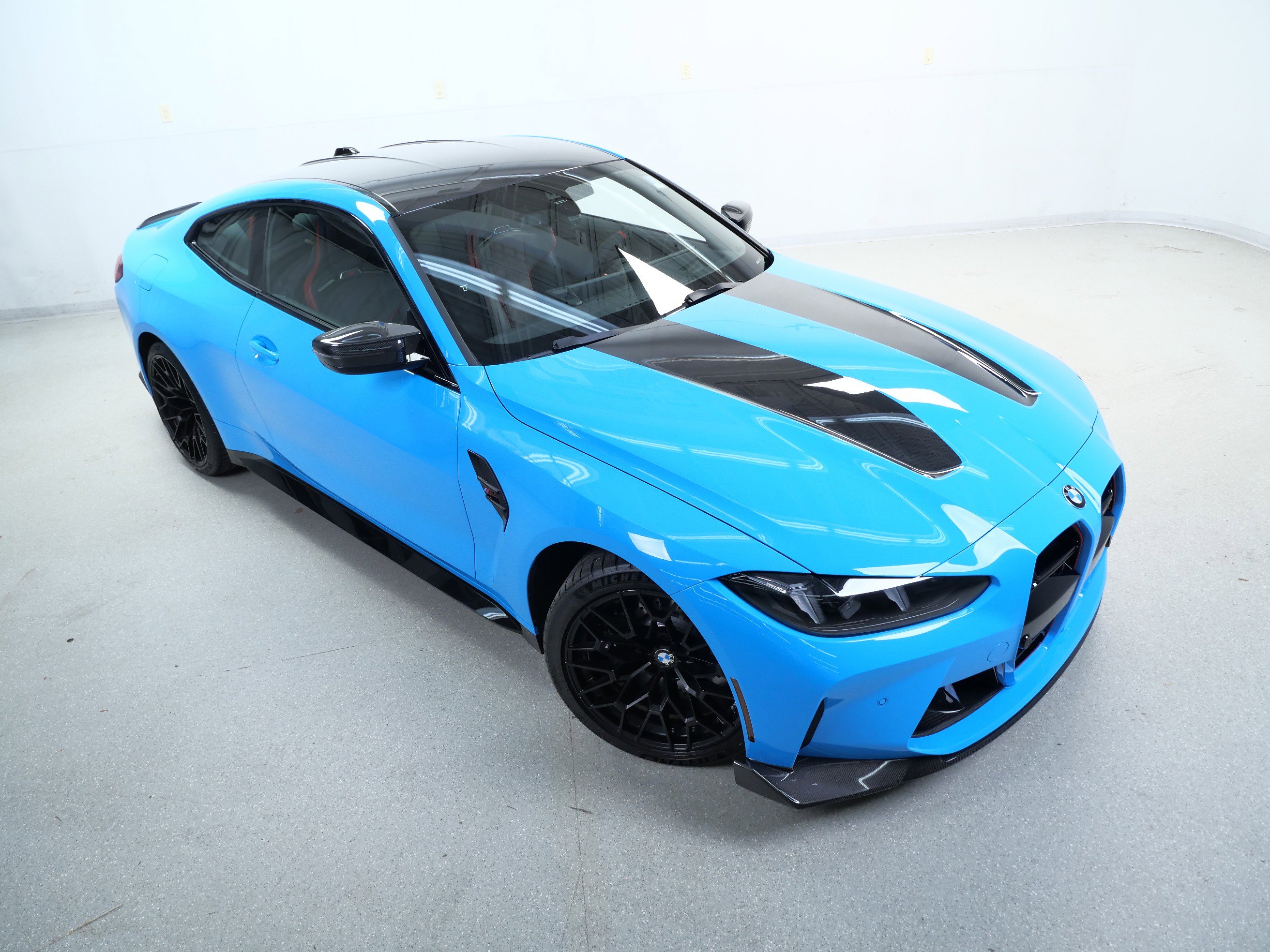 2025 Bmw M4 CS photo 3