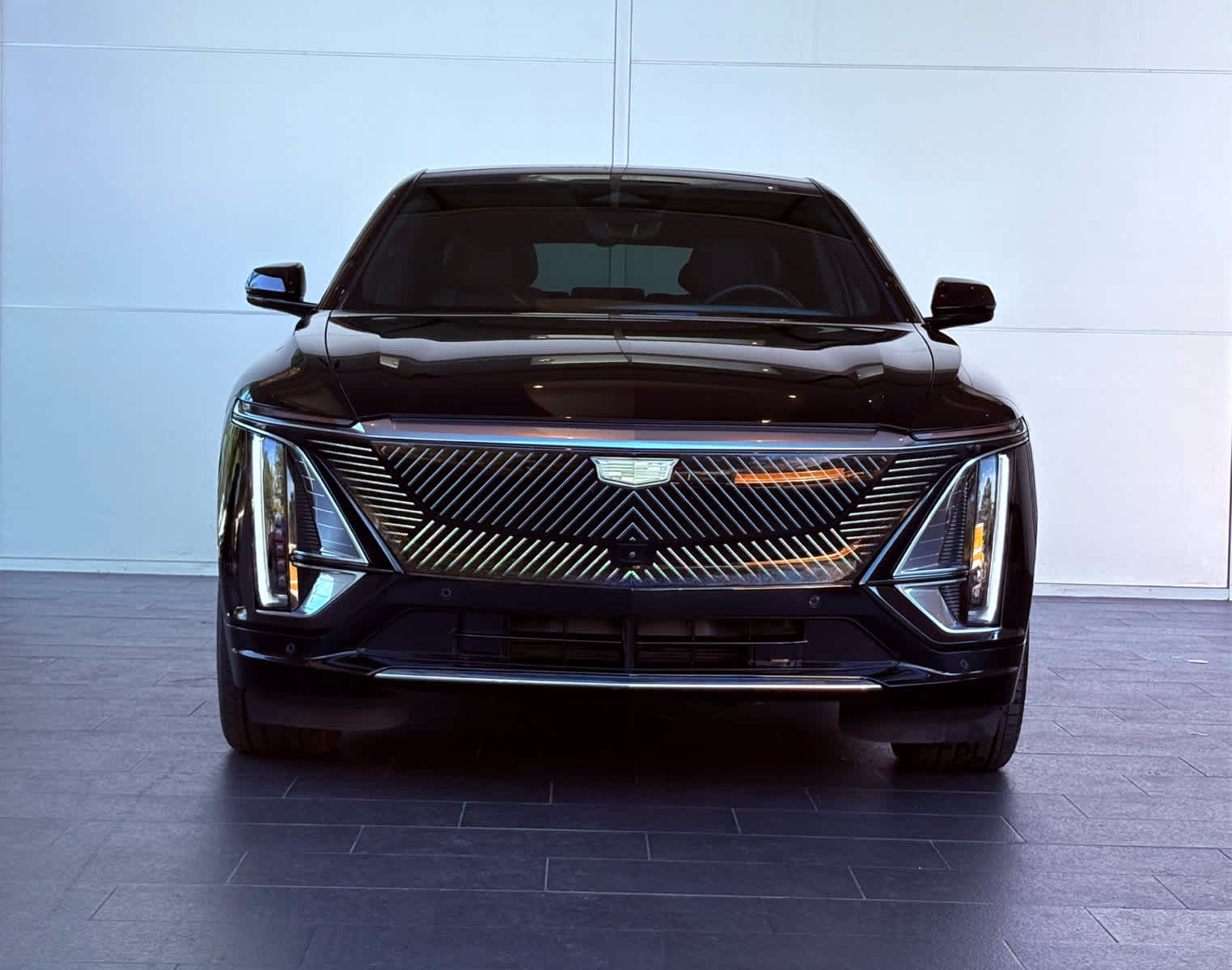 Certified 2024 Cadillac LYRIQ Luxury 3 with VIN 1GYKPSRL8RZ138885 for sale in Houston, TX