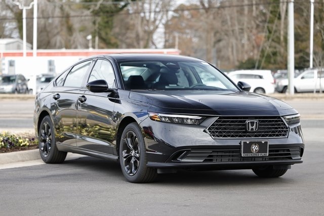 2025 Honda Accord SE photo 14
