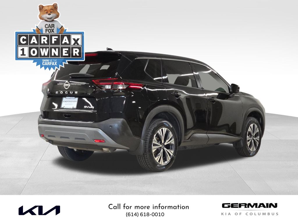 2021 Nissan Rogue SV photo 3