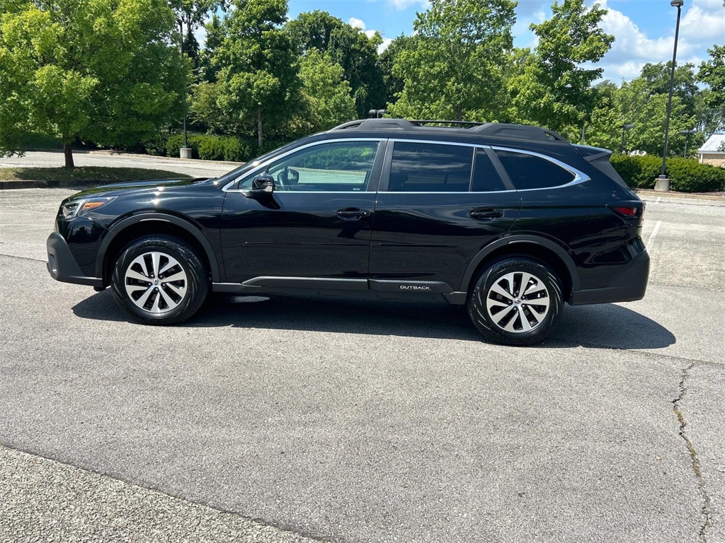 2022 Subaru Outback Premium photo 4