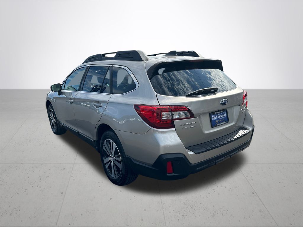 2018 Subaru Outback 3.6R Limited photo 9
