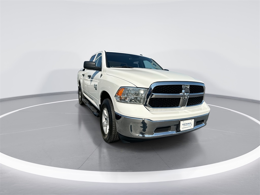 2022 Ram 1500 Classic Tradesman photo 2