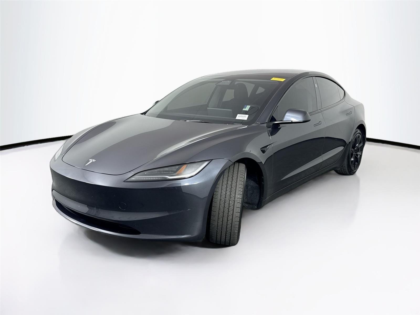 2024 Tesla Model 3 Standard Range photo 2