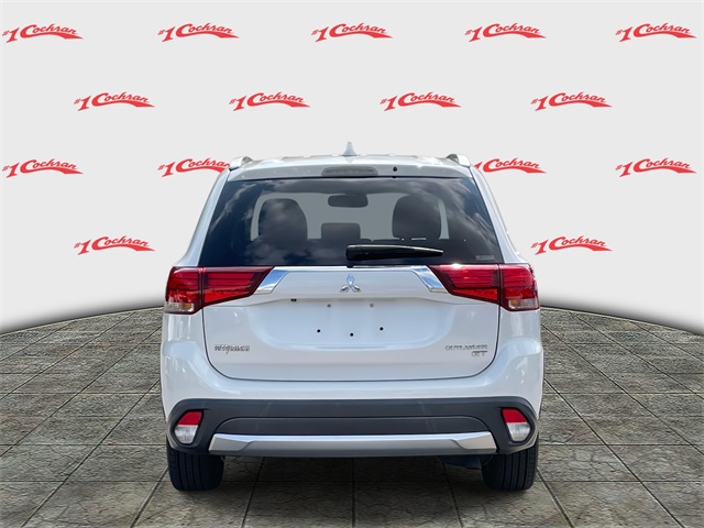 2017 Mitsubishi Outlander GT photo 4