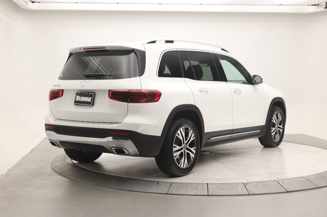 2025 Mercedes Benz GLB 250 photo 3