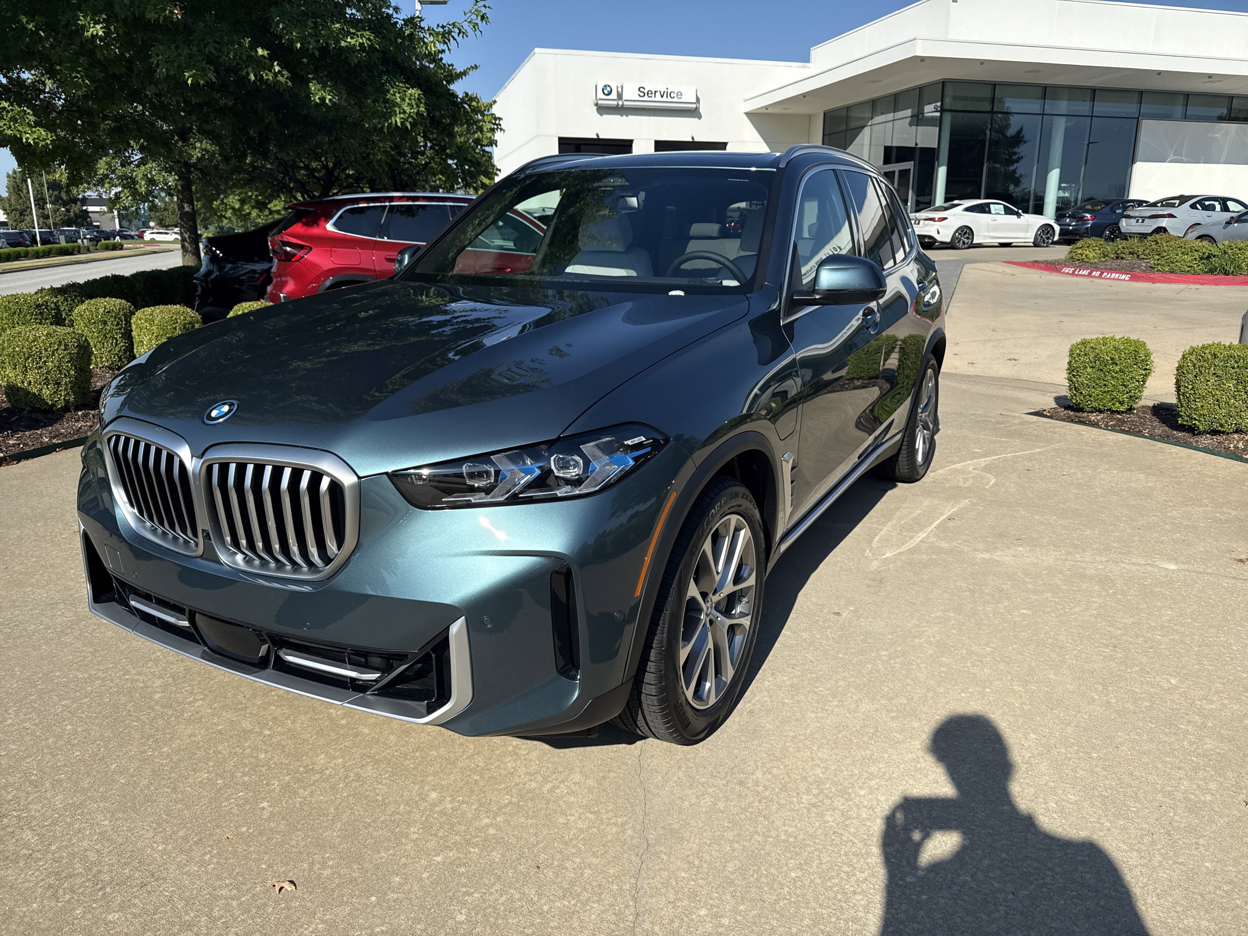 2026 BMW X5 50e's photo