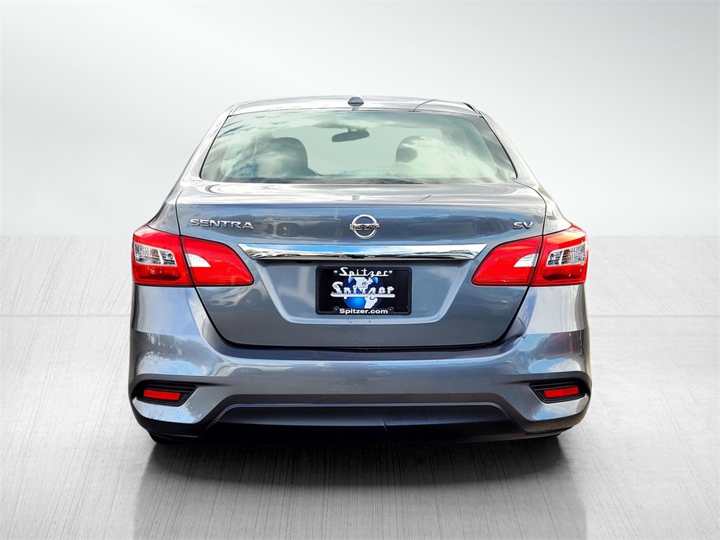 2019 Nissan Sentra SV photo 3