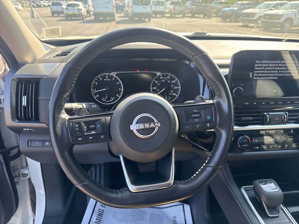 2023 Nissan Pathfinder SL photo 7
