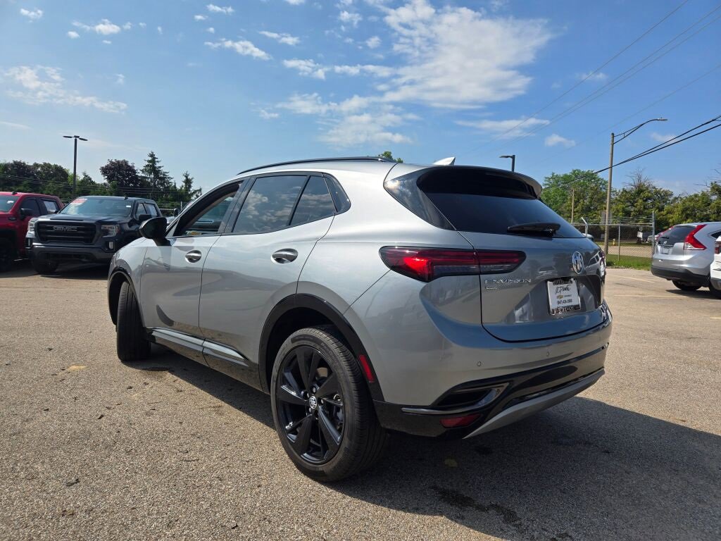 2023 Buick Envision Essence photo 15