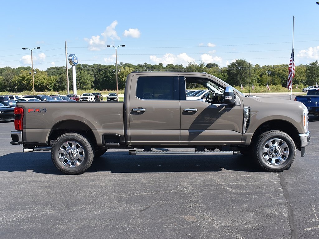 2026 Ford F-250 Lariat photo 12
