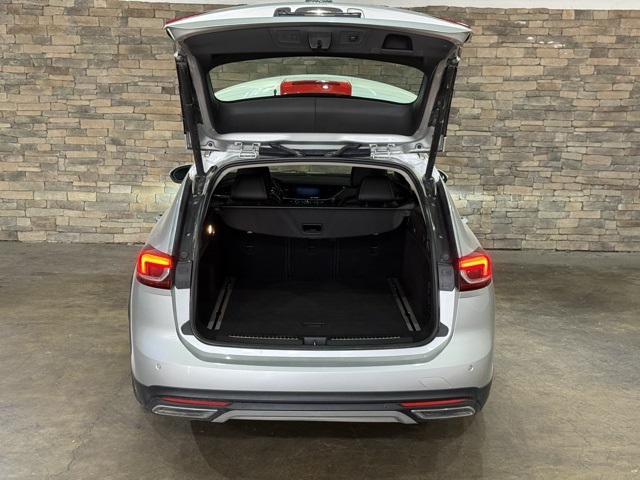 2018 Buick Regal TourX Essence photo 8