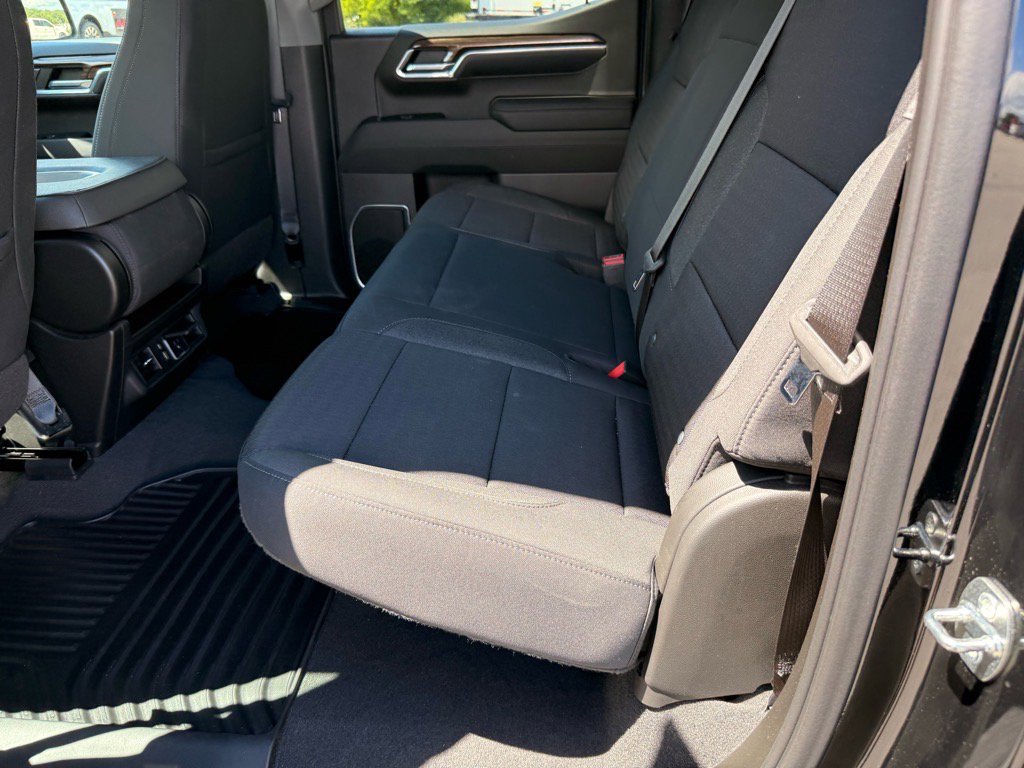2023 Chevrolet Silverado 1500 LT photo 10