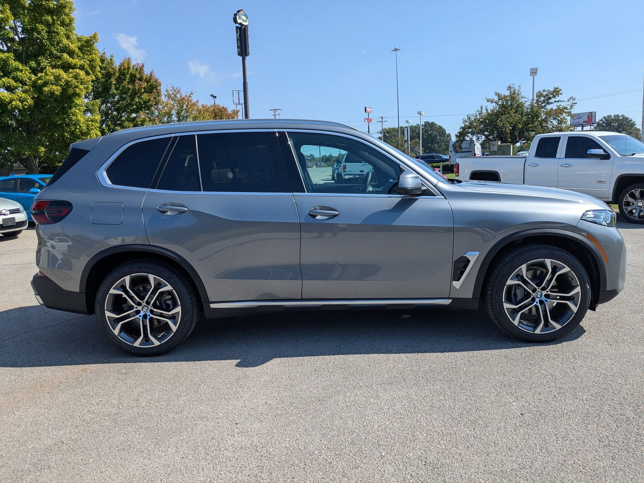 2026 Bmw X5 xDrive40i photo 4