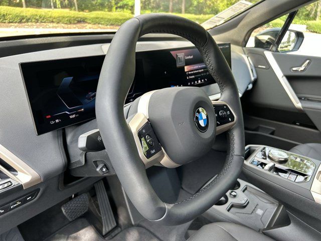 2026 Bmw iX photo 16