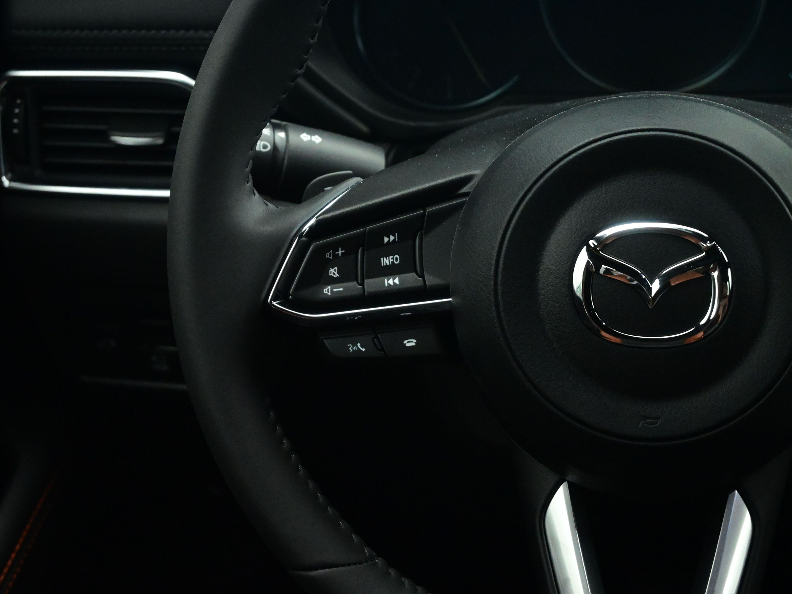 2025 Mazda CX-5 2.5 Carbon Turbo photo 4