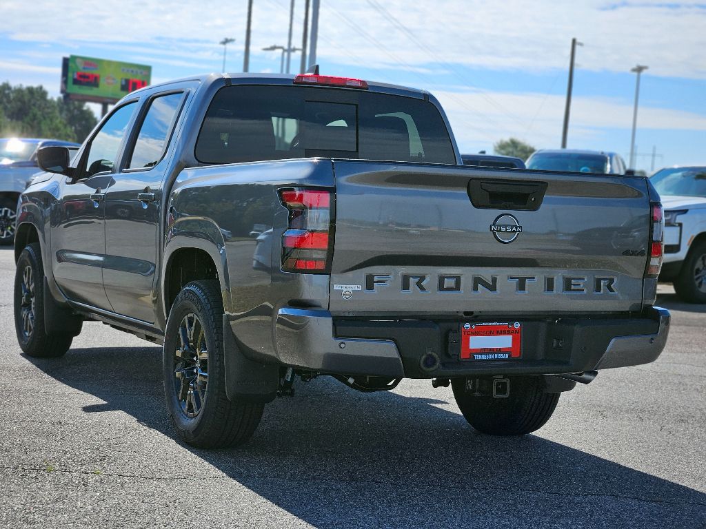 2026 Nissan Frontier SV Crew Cab photo 4