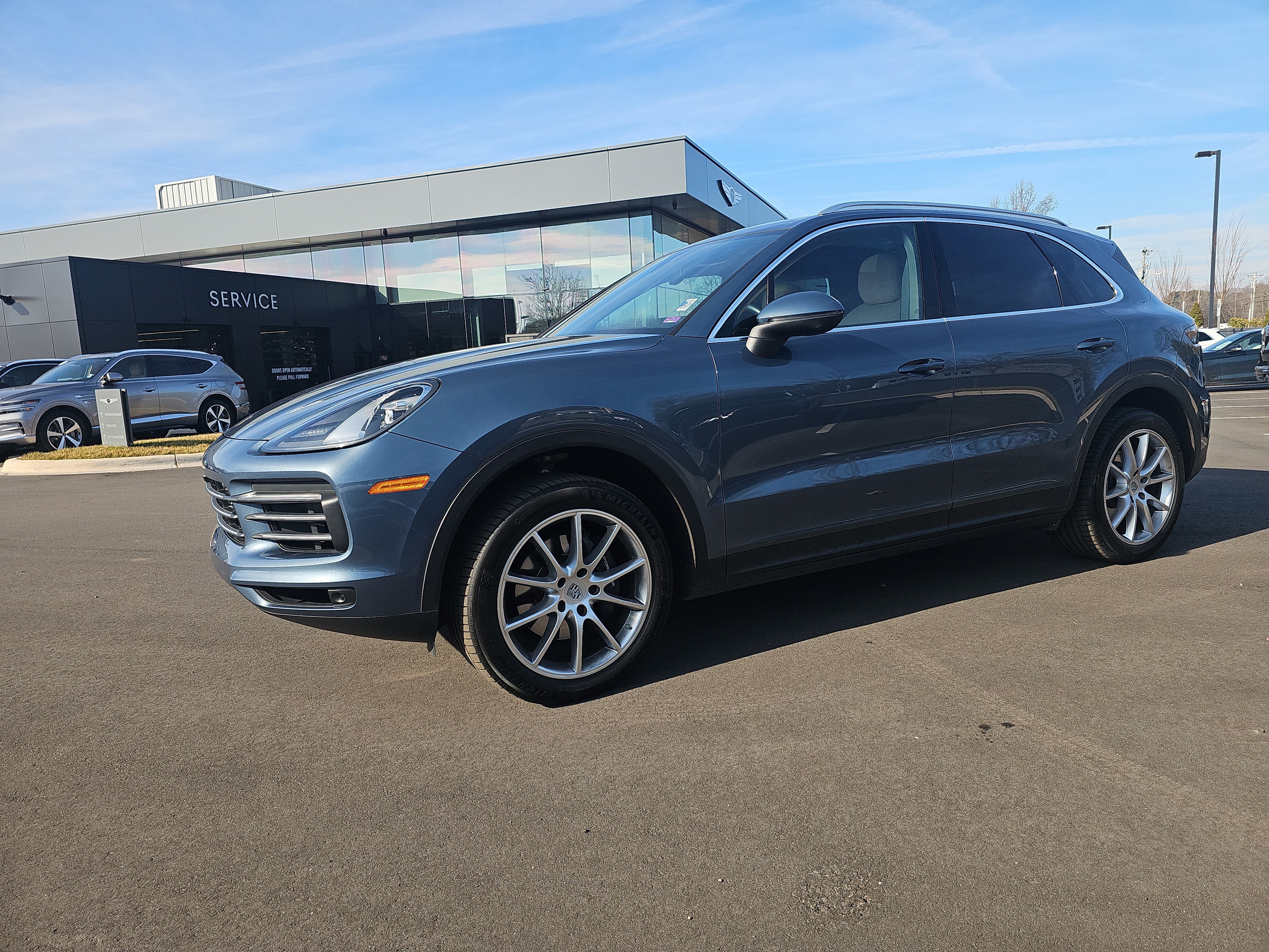 2020 Porsche Cayenne Base's photo