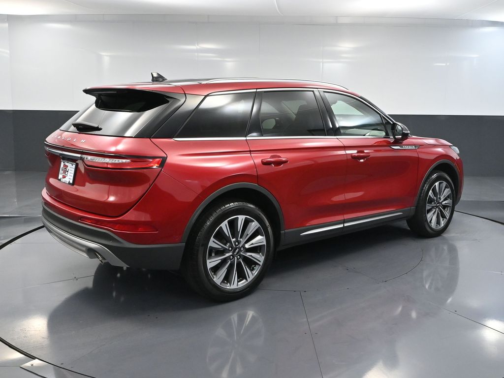 2022 Lincoln Corsair Reserve photo 4