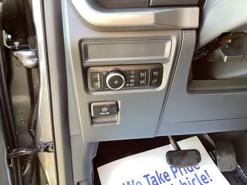 2025 Ford F-150 XLT photo 30