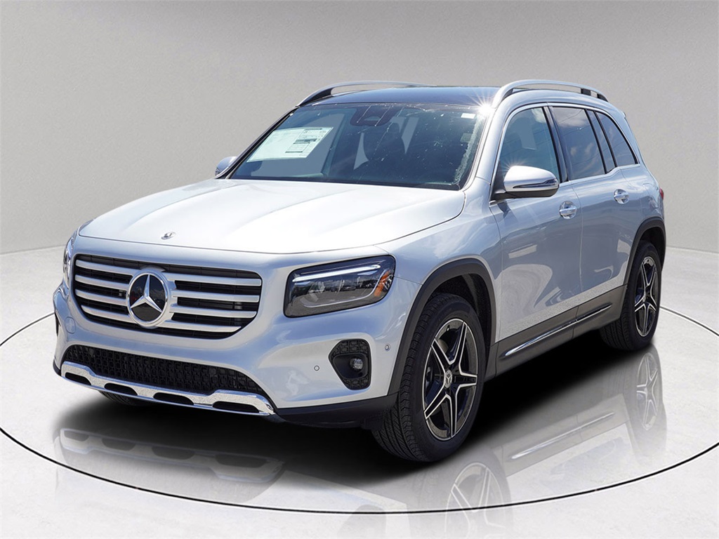 2026 Mercedes Benz GLB 250 photo 2
