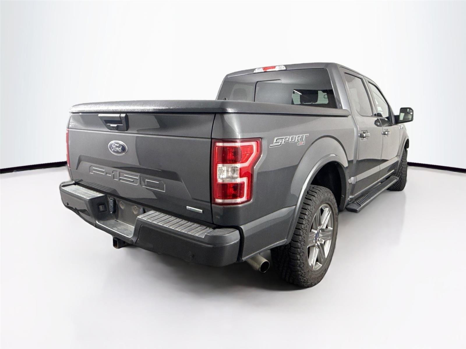 2020 Ford F-150 XLT photo 2