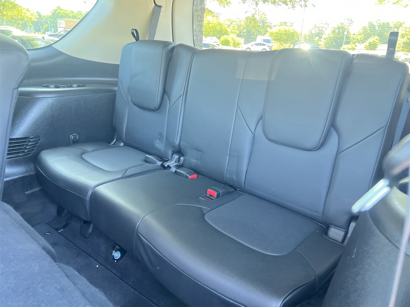 2021 Nissan Armada SL photo 26