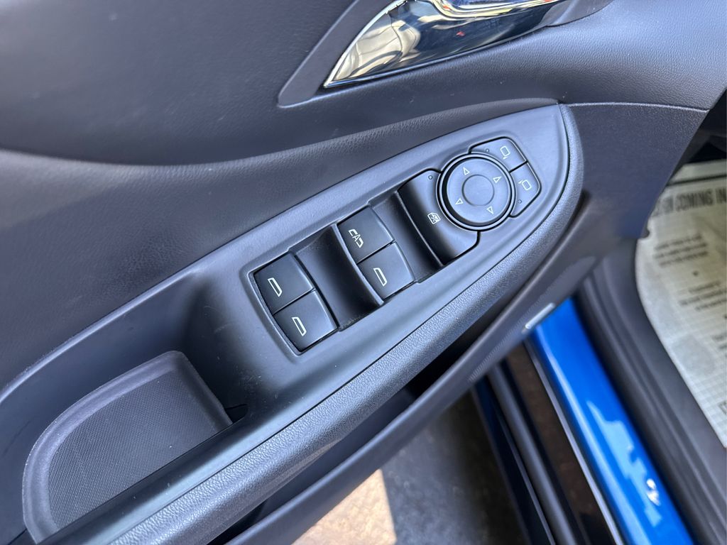 2016 Chevrolet Volt Premier photo 30