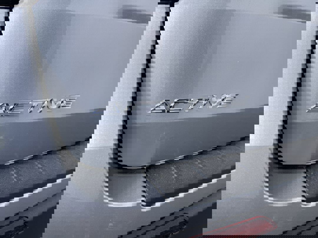 2025 Ford Explorer photo 22