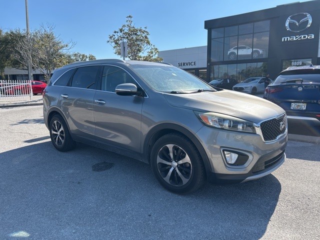 2017 Kia Sorento EX photo 4