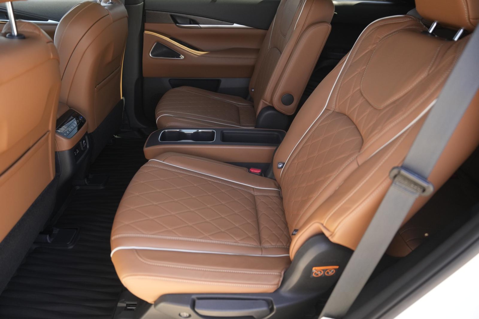 2025 Infiniti QX60 Autograph AWD photo 18
