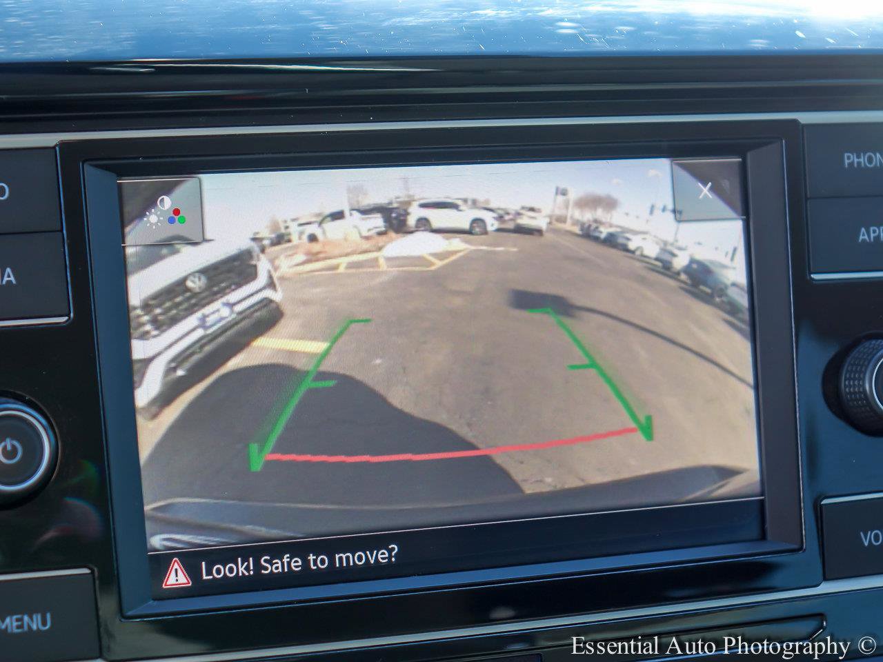 2022 VOLKSWAGEN TAOS - Image 13