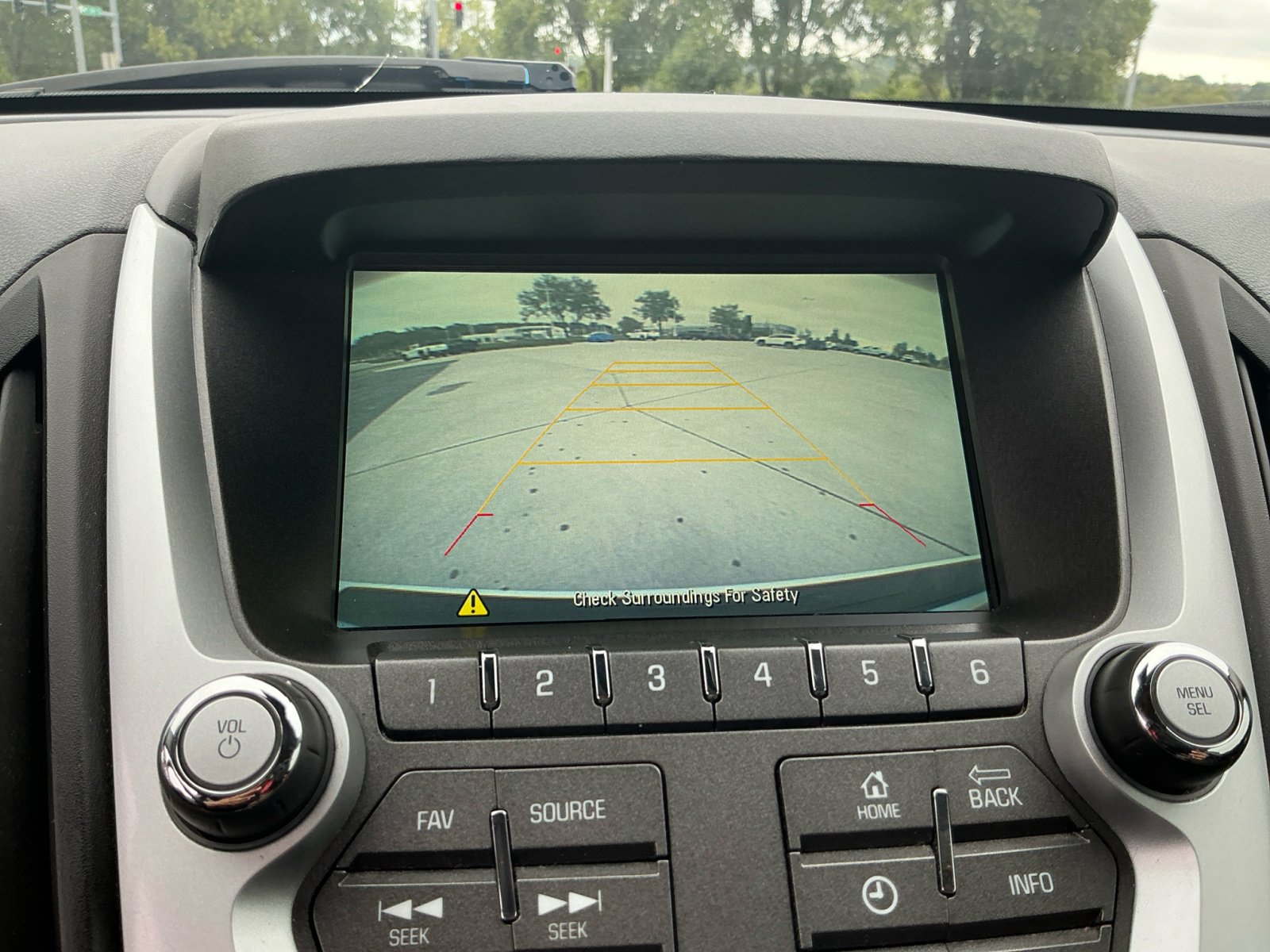 2017 Chevrolet Equinox LT photo 13