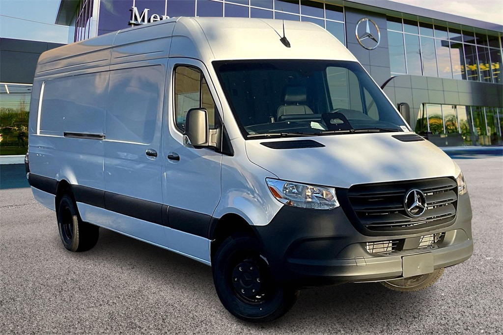 2026 Mercedes-Benz Sprinter Cargo Van Base's photo
