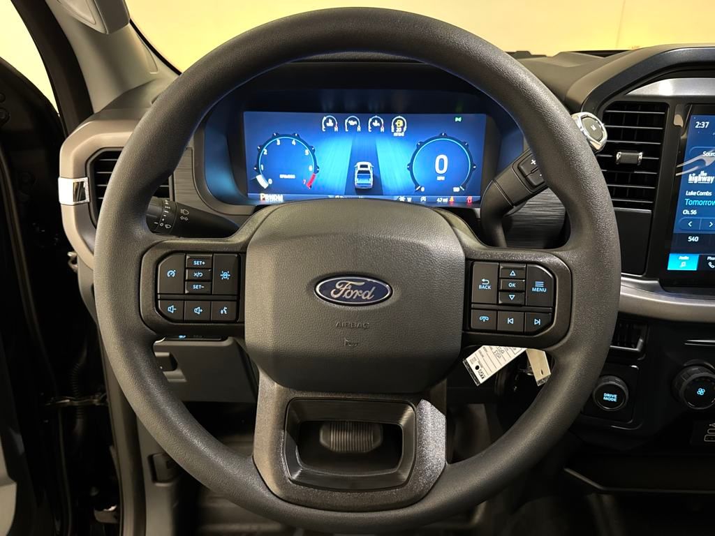 2025 Ford F-150 XL photo 7