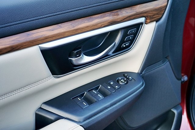 Used 2019 Red Honda EX-L image 24