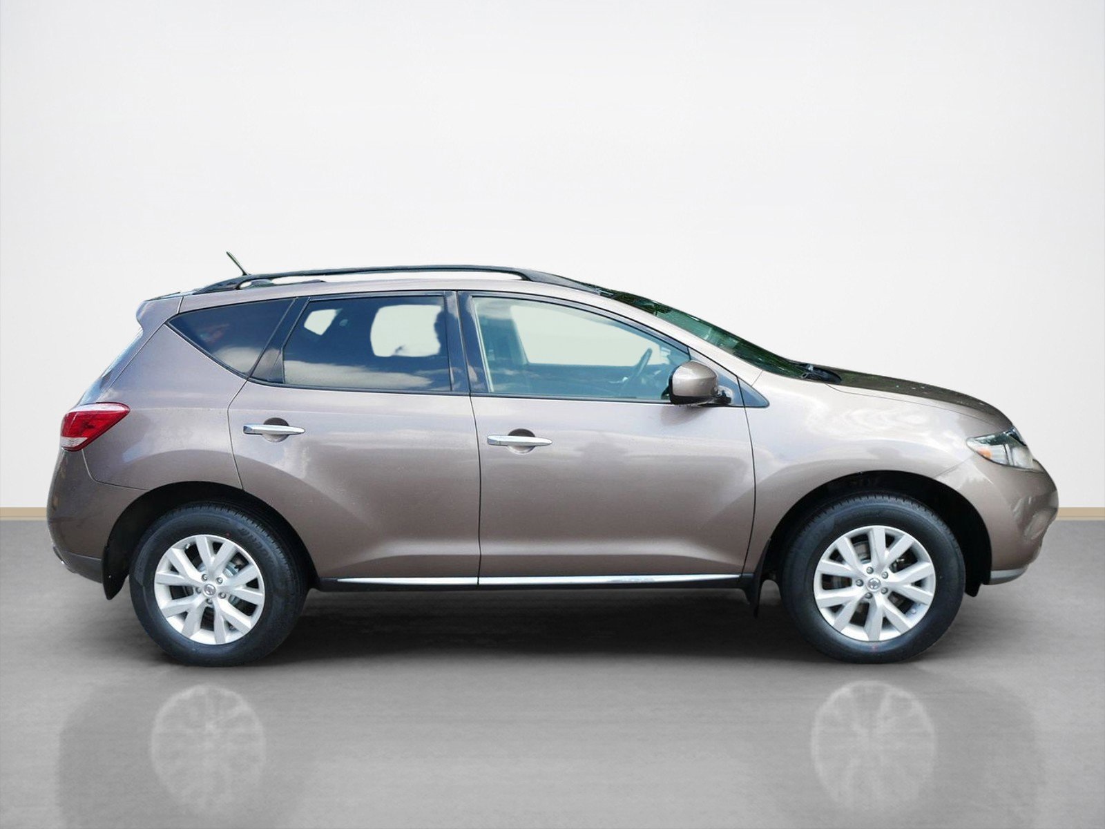 Used 2014 Nissan Murano SL with VIN JN8AZ1MW4EW532486 for sale in Maplewood, Minnesota