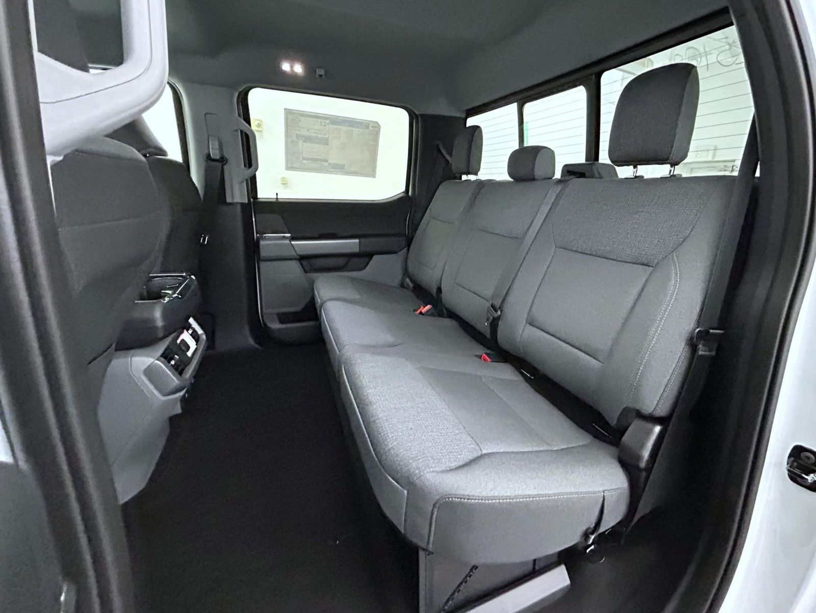 2025 Ford F-150 XLT photo 18