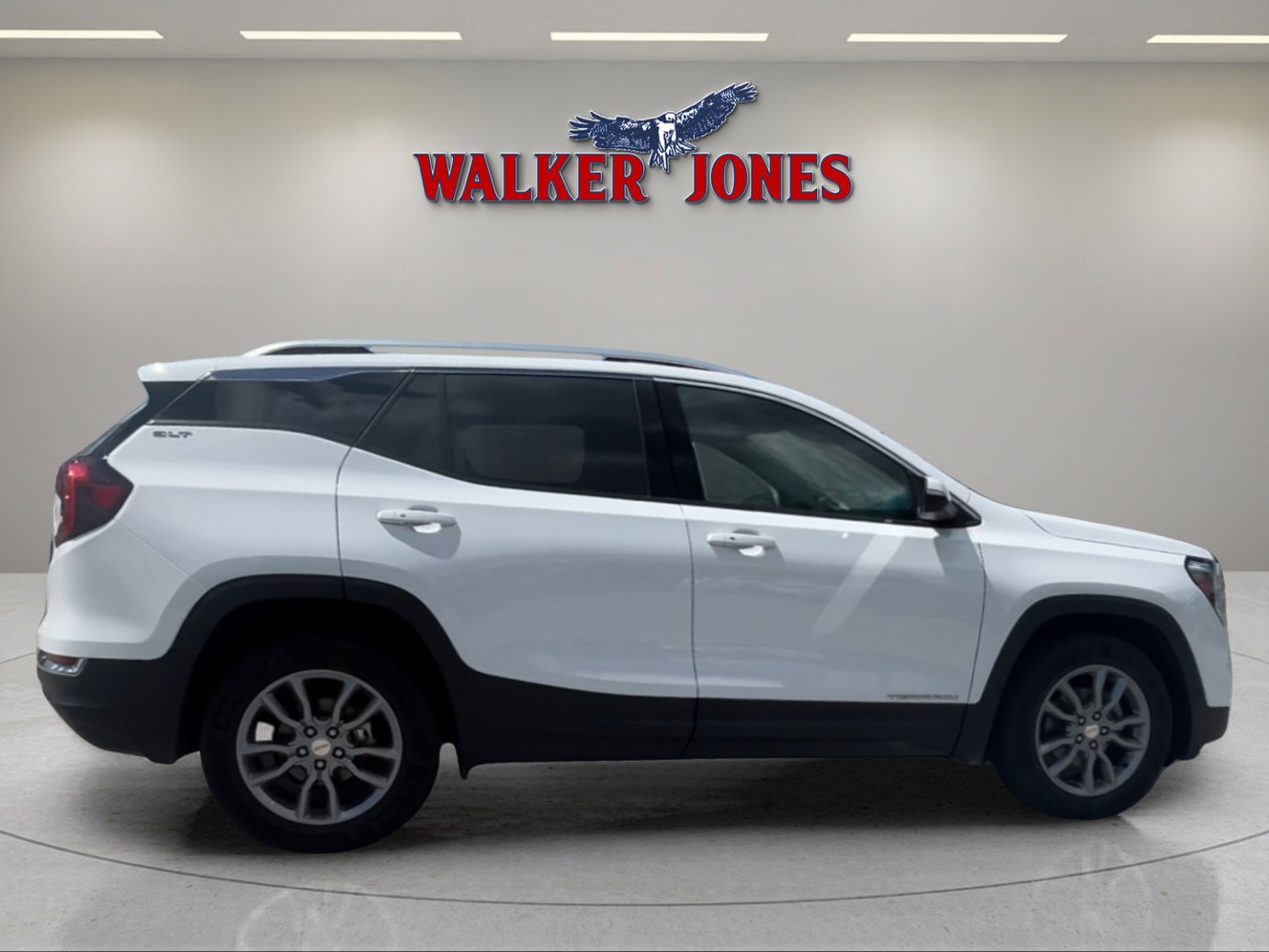 2023 GMC Terrain SLT's photo