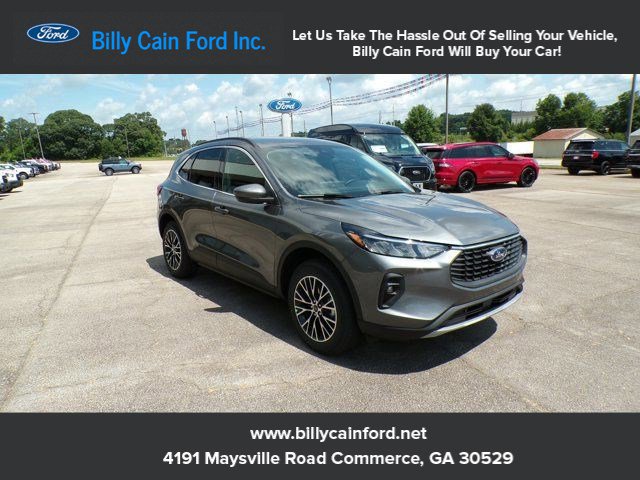 2025 Ford Escape PHEV's photo
