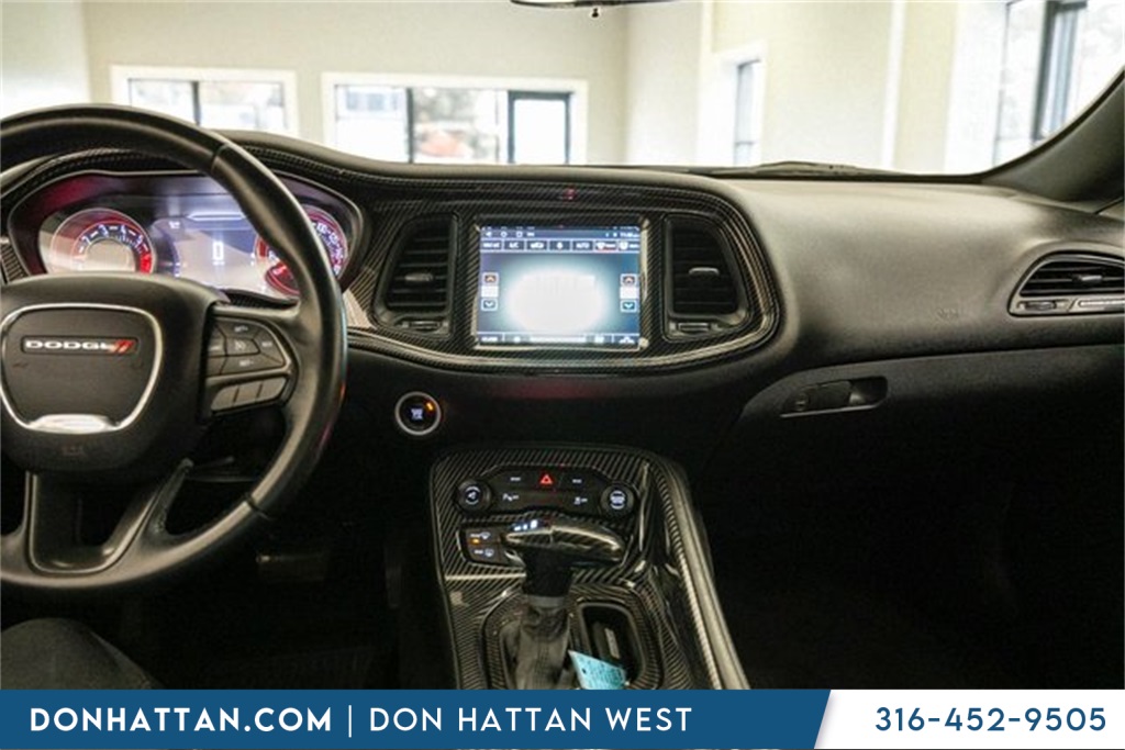 2015 Dodge Challenger R/T photo 7