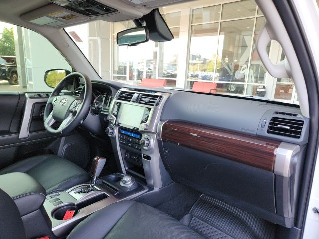 2023 Toyota 4Runner Limited photo 24