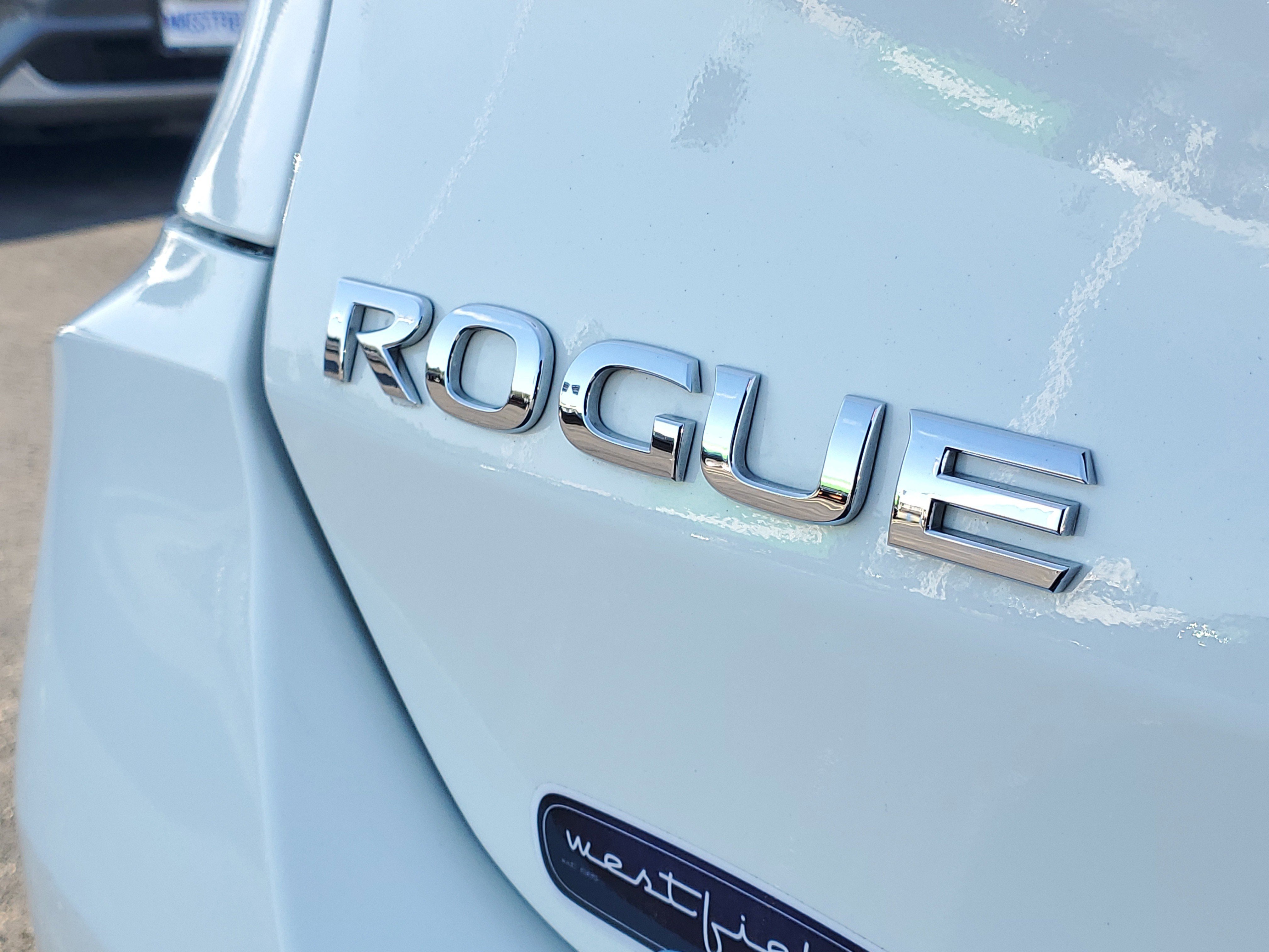 2020 Nissan Rogue S photo 7