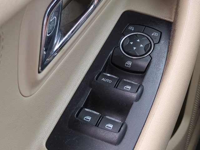 2018 Ford Taurus SE photo 18