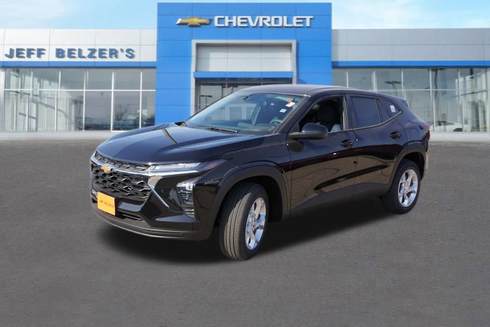 2026 Chevrolet Trax LS photo 4