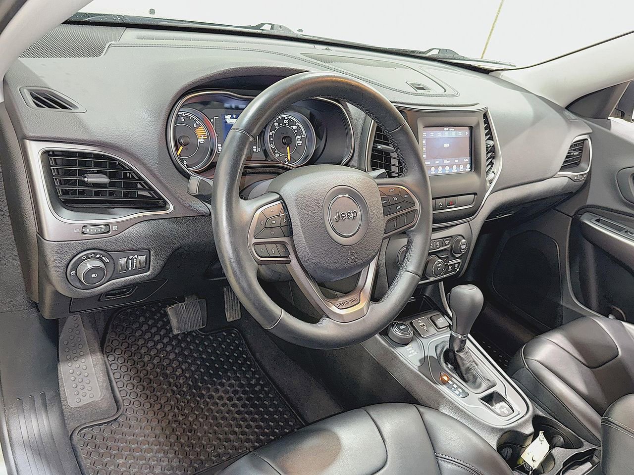 2019 Jeep Cherokee Latitude photo 9