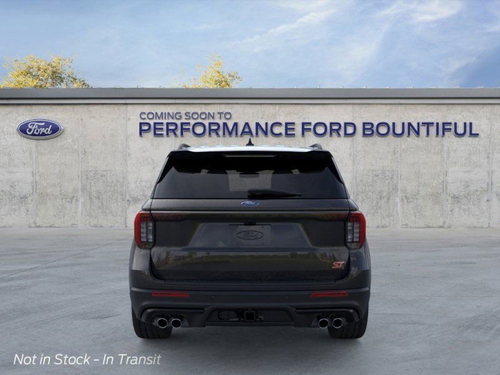 2025 Ford Explorer ST photo 4